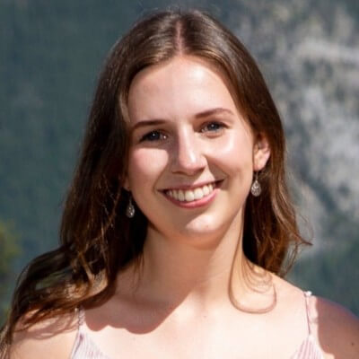 Headshot of Lana Cook