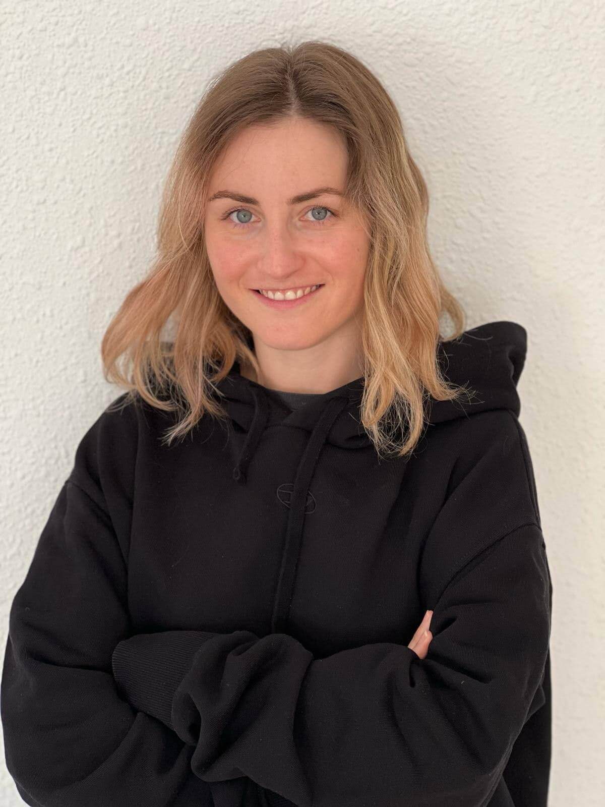 Headshot of Lana Cook